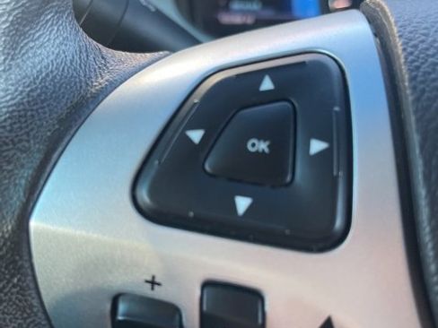 Used 2013 Ford Edge SEL image 18