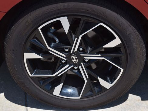 Used 2025 Hyundai Sonata SEL FWD image 11