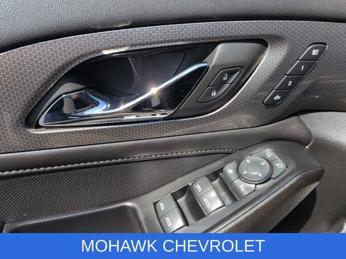 Used 2023 Chevrolet Traverse Premier w/ Redline Edition AWD/4WD image 24