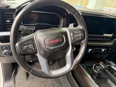 Used 2022 GMC Sierra 1500 SLT w/ SLT Premium Plus Package image 18