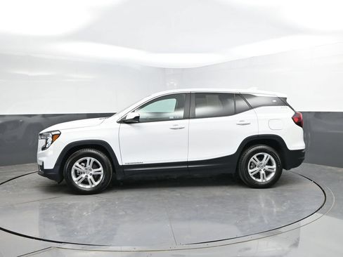 Used 2024 GMC Terrain SLE FWD image 6