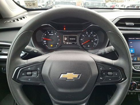 Used 2023 Chevrolet TrailBlazer LT w/ Convenience Package image 19