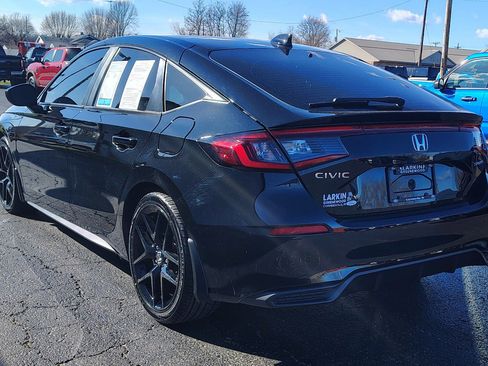 Used 2023 Honda Civic Sport image 5