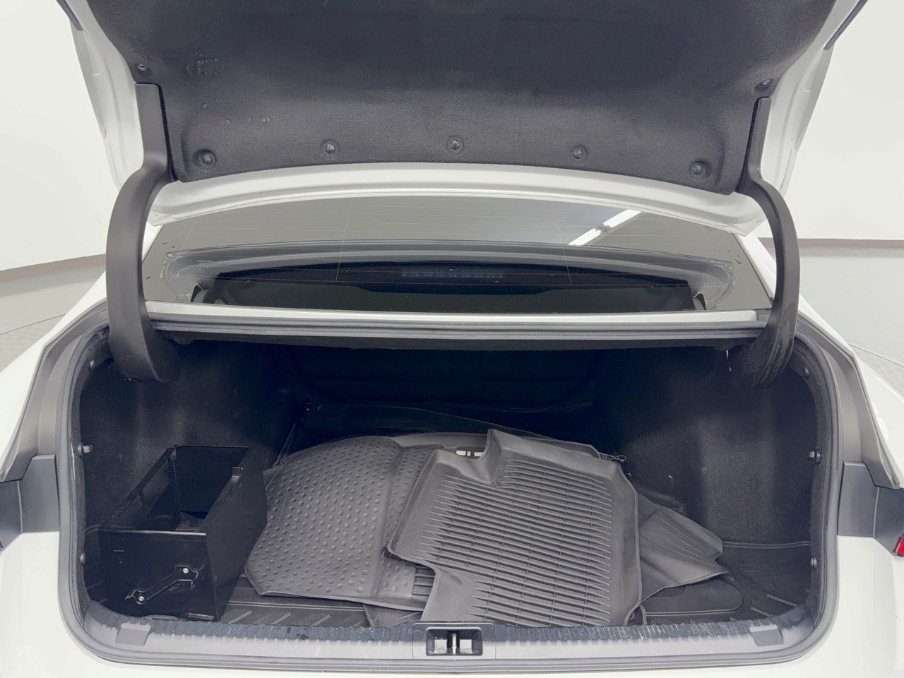 Used 2022 Lexus IS 350 F Sport w/ Navigation Package RWD image 28