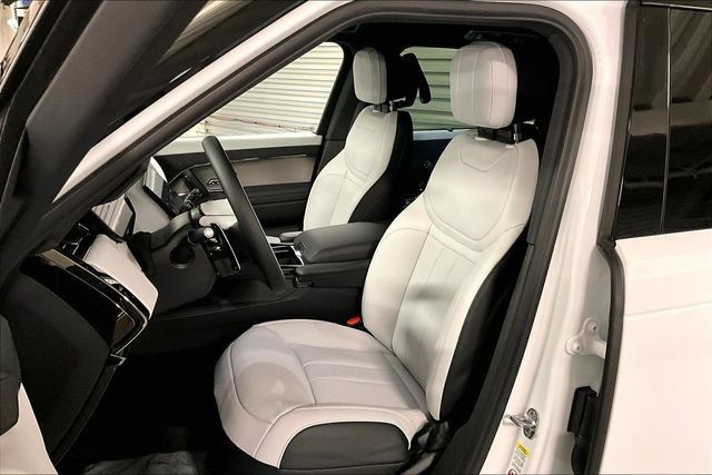 New 2026 Land Rover Range Rover Sport Dynamic SE AWD/4WD image 8