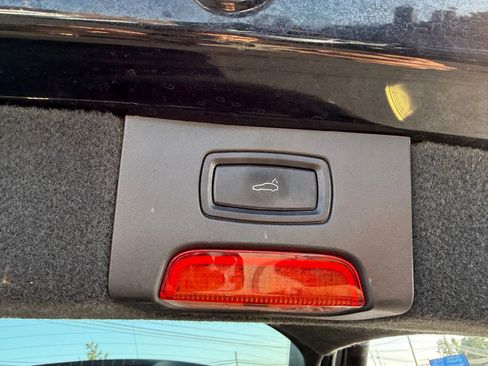 Used 2012 Porsche Cayenne image 40