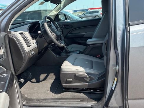 Used 2022 Chevrolet Colorado W/T RWD image 13