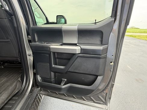 Used 2017 Ford F150 XLT w/ Equipment Group 302A Luxury image 34