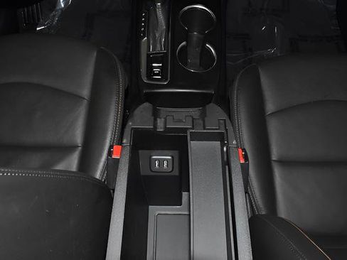 Used 2020 Chevrolet Equinox Premier AWD/4WD image 21
