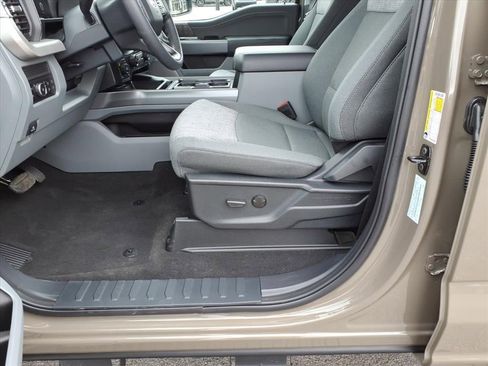 New 2026 Ford F250 XLT w/ XLT Premium Package image 12