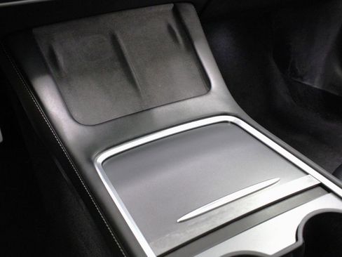 Used 2021 Tesla Model 3 Performance image 55