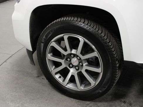 Used 2022 GMC Canyon Denali image 10