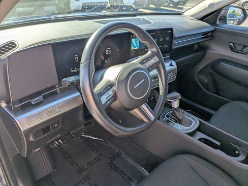 Certified 2025 Hyundai Kona SEL AWD/4WD image 16