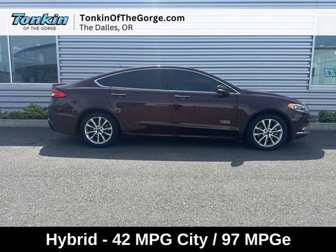Used 2017 Ford Fusion Energi Titanium FWD image 2