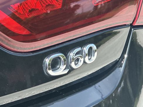 Used 2019 INFINITI Q60 3.0t Luxe RWD image 11