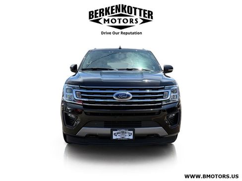 Used 2019 Ford Expedition XLT w/ Equipment Group 202A AWD/4WD image 8