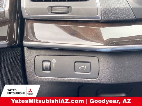 Used 2019 Volvo XC90 T6 Momentum w/ Protection Package Premier image 14