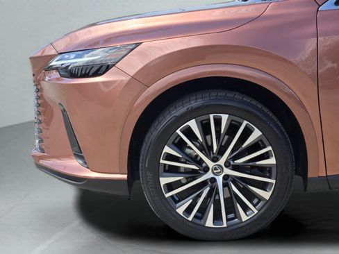 Used 2025 Lexus RX 350 Premium Plus w/ Accessory Package (Z1) FWD image 34