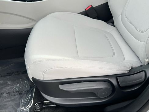 New 2026 Hyundai Tucson SE image 29