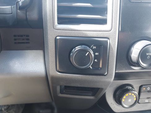 Used 2020 Ford F250 XL w/ Power Equipment Group image 20