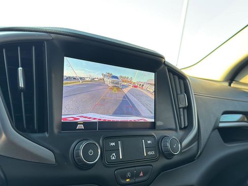 Used 2024 GMC Terrain AT4 image 24