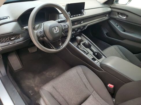 Certified 2025 Honda Accord SE image 2