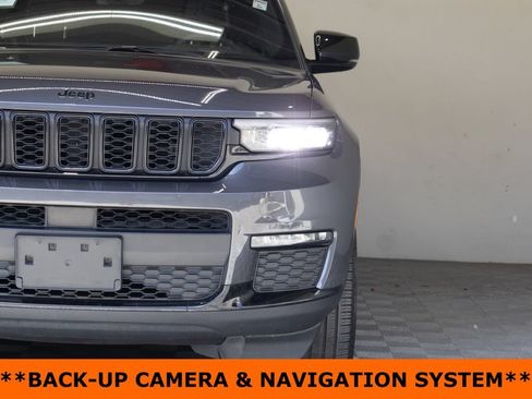 Used 2025 Jeep Grand Cherokee L Limited w/ Black Appearance Package RWD image 5