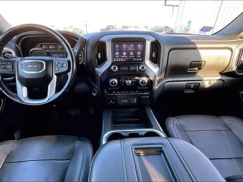 Used 2021 GMC Sierra 1500 SLT image 18