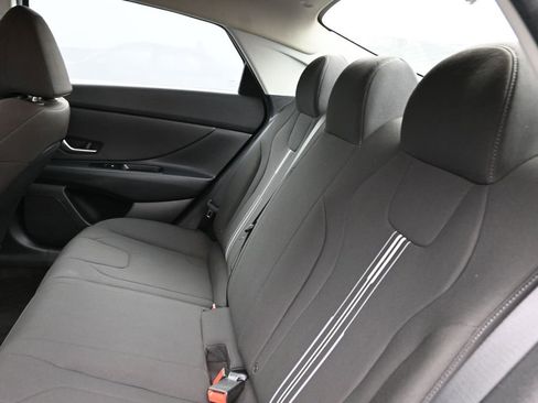 Certified 2023 Hyundai Elantra SEL w/ Convenience Package FWD image 23