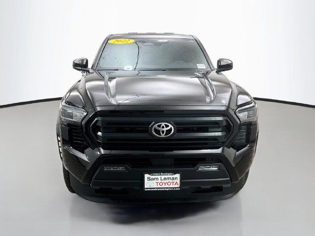 Used 2025 Toyota Tacoma SR5 AWD/4WD image 2