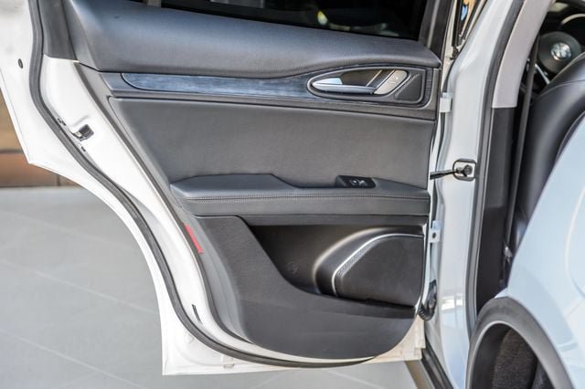 Used 2019 Alfa Romeo Stelvio AWD w/ Nero Edizione image 48