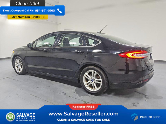 Used 2018 Ford Fusion SE FWD image 3