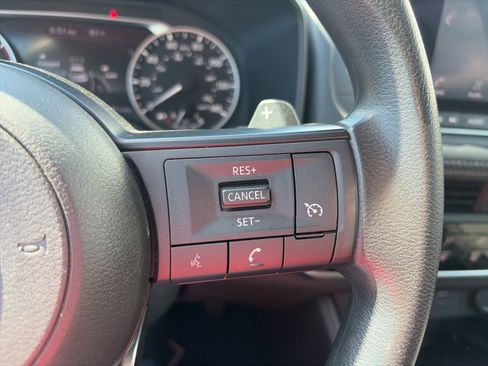 Used 2021 Nissan Rogue S FWD image 16