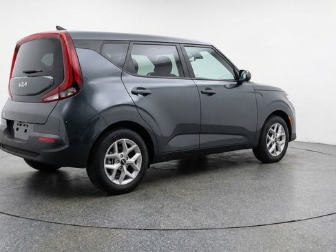 Used 2025 Kia Soul LX w/ LX Technology Package image 9