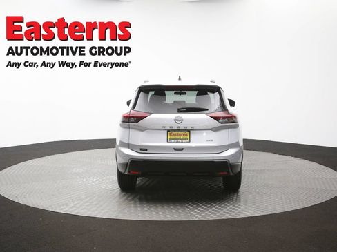 Used 2024 Nissan Rogue S AWD/4WD image 37