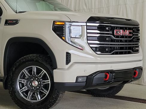 Certified 2026 GMC Sierra 1500 AT4 w/ AT4 Premium Package AWD/4WD image 5