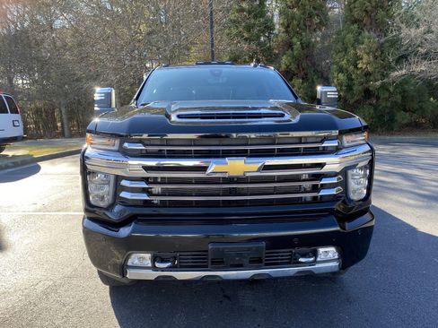 Used 2023 Chevrolet Silverado 2500 High Country w/ Z71 Off-Road Package image 3