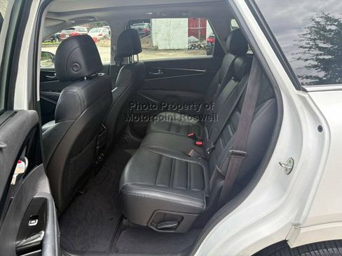 Used 2017 Kia Sorento SX FWD image 23