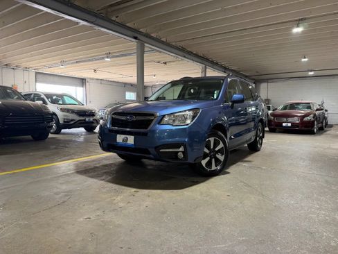 Used 2017 Subaru Forester 2.5i Limited AWD/4WD image 1