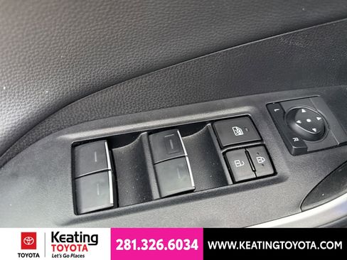 Used 2024 Toyota RAV4 Adventure AWD/4WD image 10