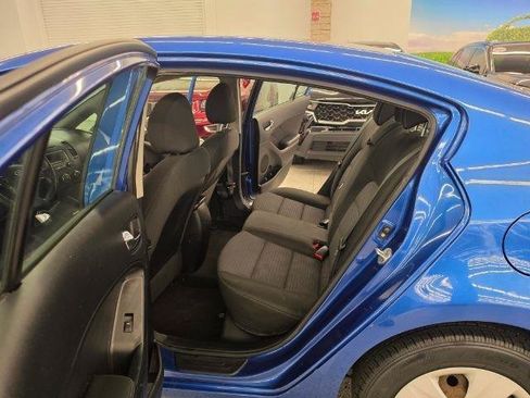 Used 2015 Kia Forte LX w/ Popular Package FWD image 8