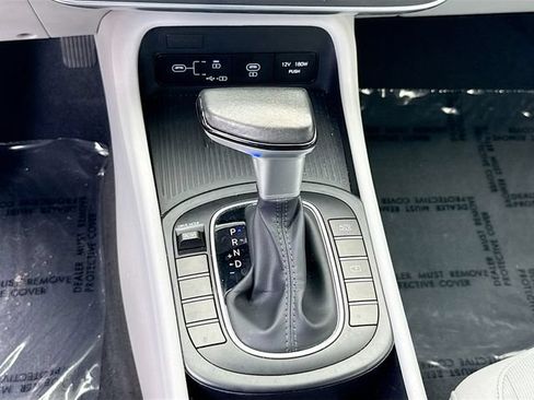 Certified 2024 Hyundai Kona SEL FWD image 16