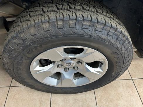 Used 2021 RAM 1500 Big Horn image 18