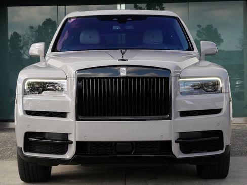 Used 2021 Rolls-Royce Cullinan image 5