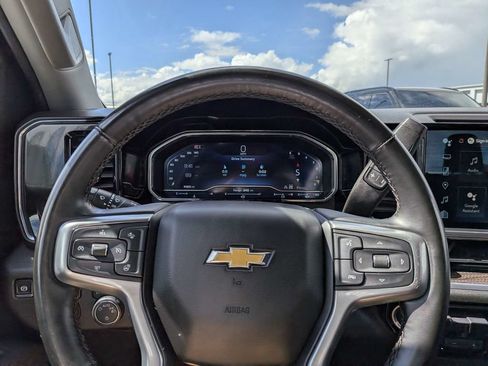 Used 2025 Chevrolet Silverado 1500 LT AWD/4WD image 20