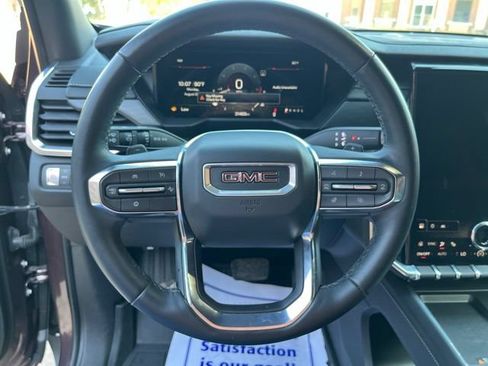 Certified 2025 GMC Acadia Elevation FWD image 26
