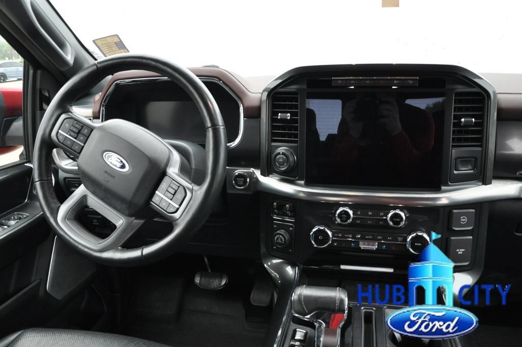 Used 2022 Ford F150 Lariat w/ Equipment Group 502A High AWD/4WD image 19