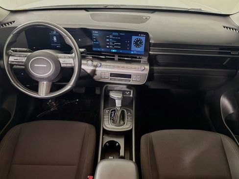 Used 2025 Hyundai Kona SEL FWD image 34