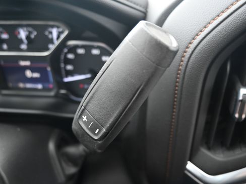 Used 2021 GMC Sierra 1500 AT4 image 10