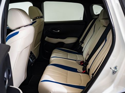 Certified 2025 Acura ADX A-Spec image 33